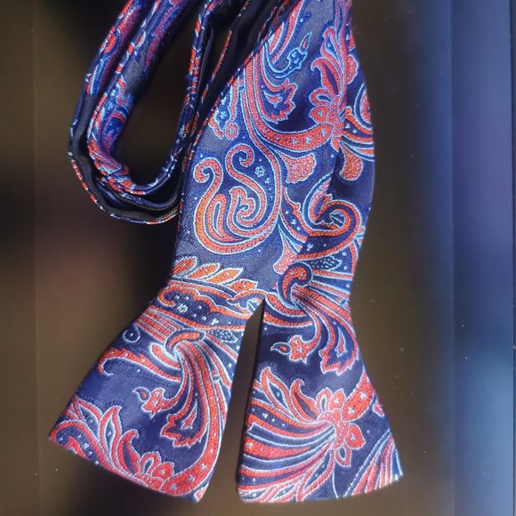 Nicole Miller Other - Nicole Miller Paisley Self-Tie Bow Tie